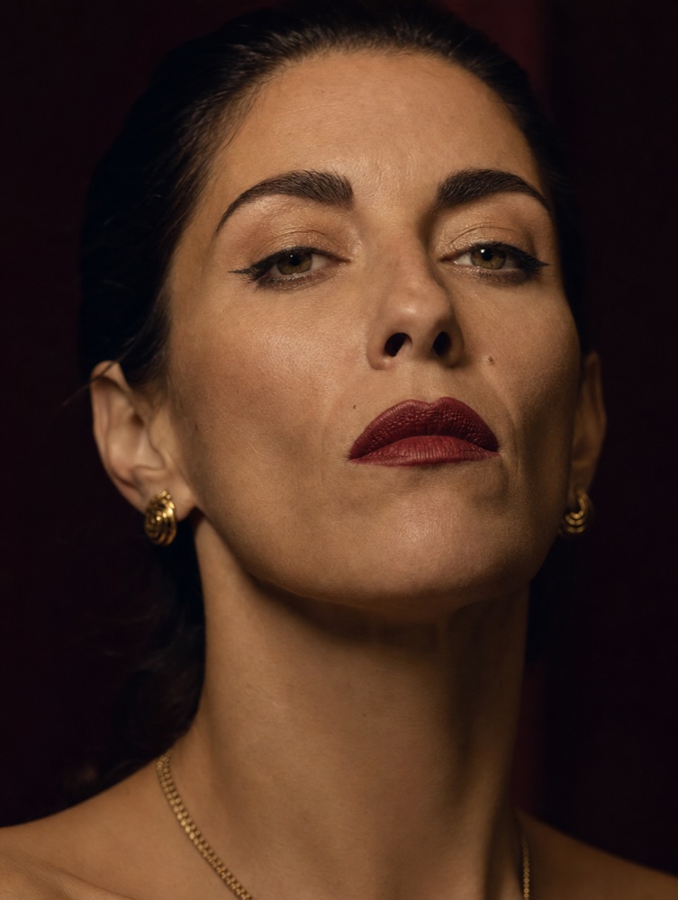 Ivana, voce della linea padrone
